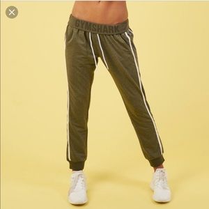 NWT Gymshark Nikki B Joggers